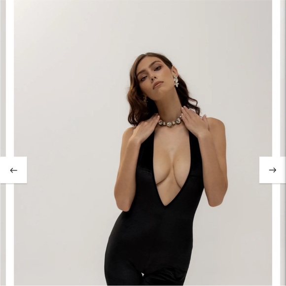 AMOR MIA Iman Midnight Velvet Jumpsuit - Picture 8 of 9